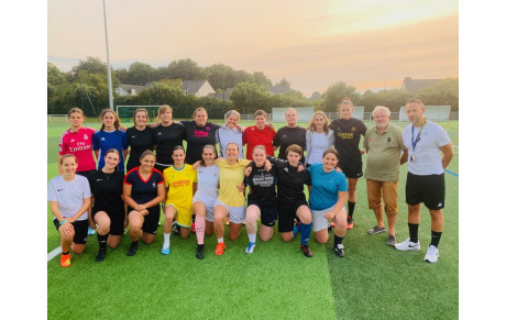 Après la reprise des seniors Féminines, c'est au tour du Pôle Formation Féminine de reprendre les entrainements
